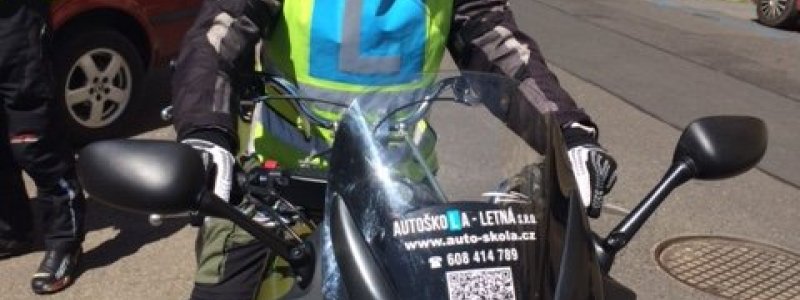 Kurzy na moto se již plní